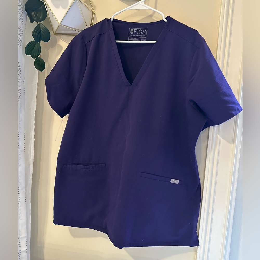 figs two pocket scrub top xxl